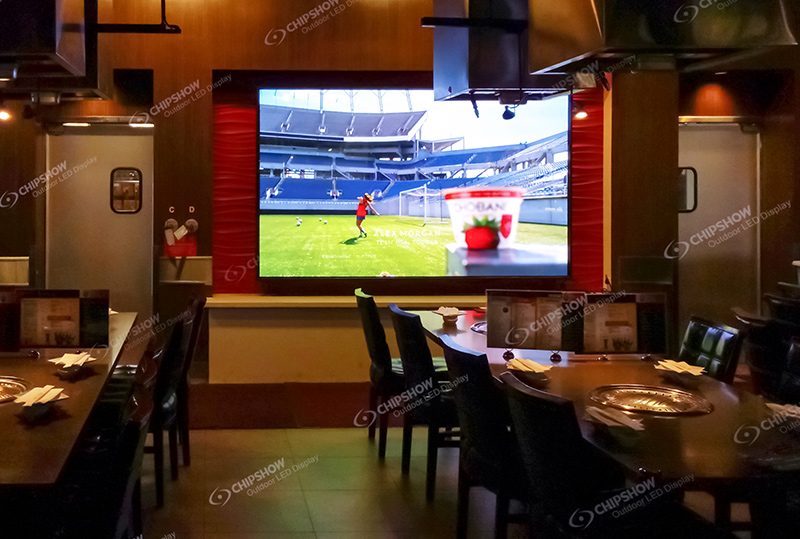 Kleiner LED-Bildschirm für den Innenbereich, P1,5, vollfarbiges, hochauflösendes koreanisches Restaurantprojekt